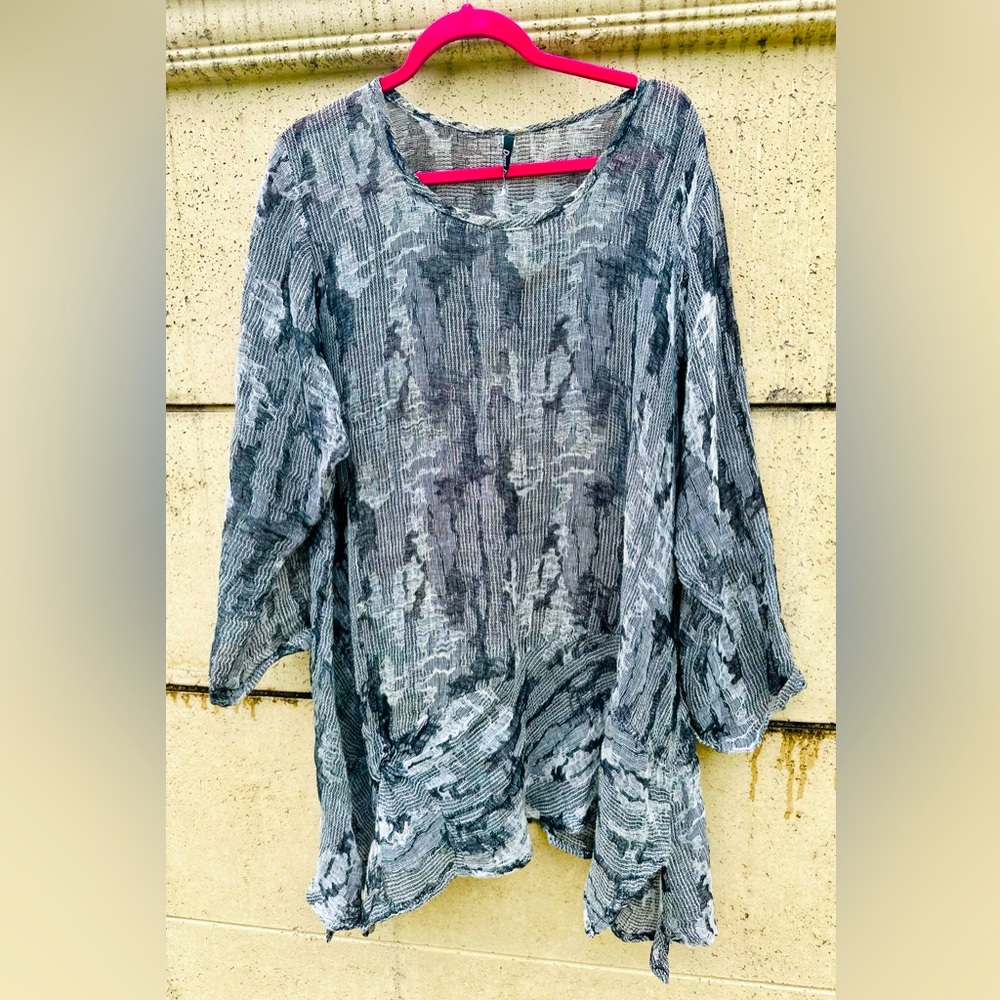 Dress To Kill OSFM ✨Black White Gray Textured Artsy Lagenlook Tunic Top